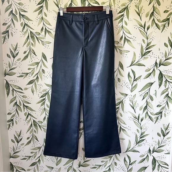Kut From the Kloth Abrielle Faux Leather Wide Leg Trousers. Size 00. NWT. Navy. - Picture 1 of 13